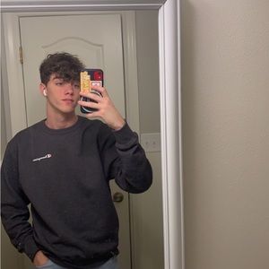 Meet your Posher, Weston